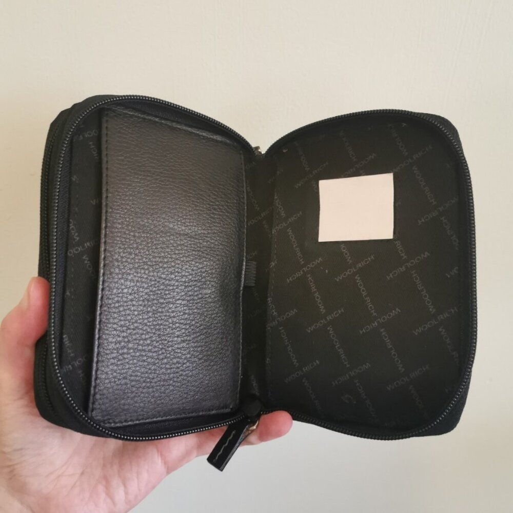 Woolrich Black‎ Leather Zipper Around Double Layer Wallet